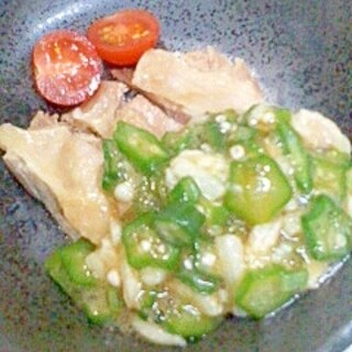 蒸し鶏のネバネバわさびソース